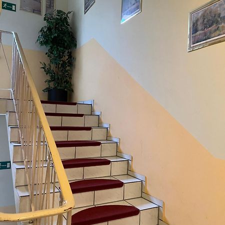 Hotel Apollo Francoforte sul Meno Esterno foto