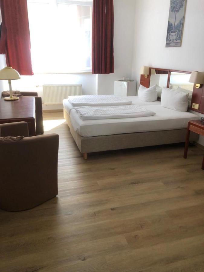 Hotel Apollo Francoforte sul Meno Esterno foto
