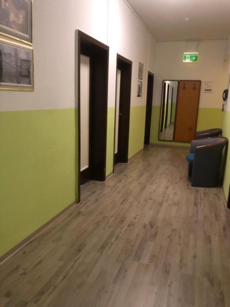 Hotel Apollo Francoforte sul Meno Esterno foto