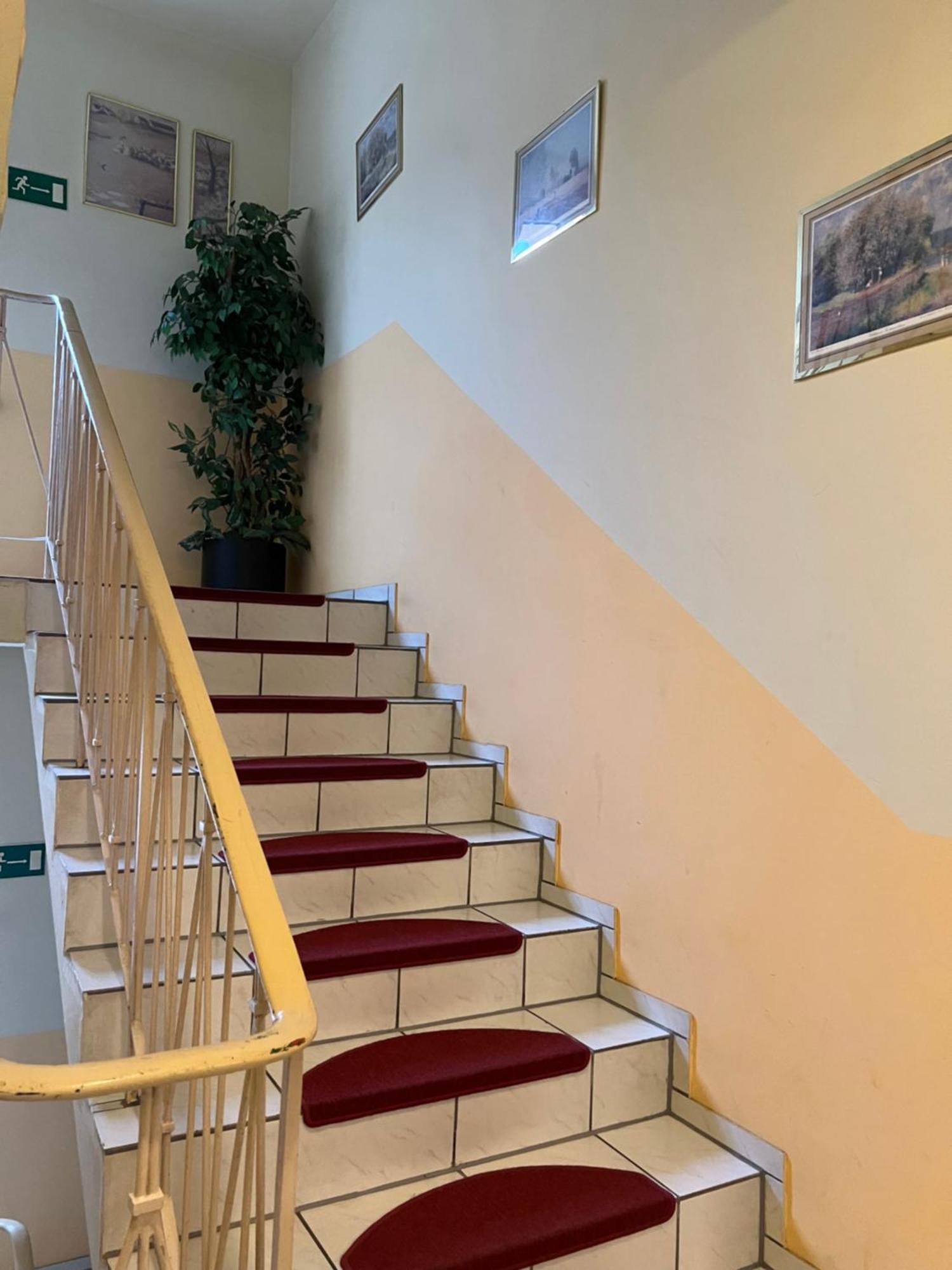 Hotel Apollo Francoforte sul Meno Esterno foto